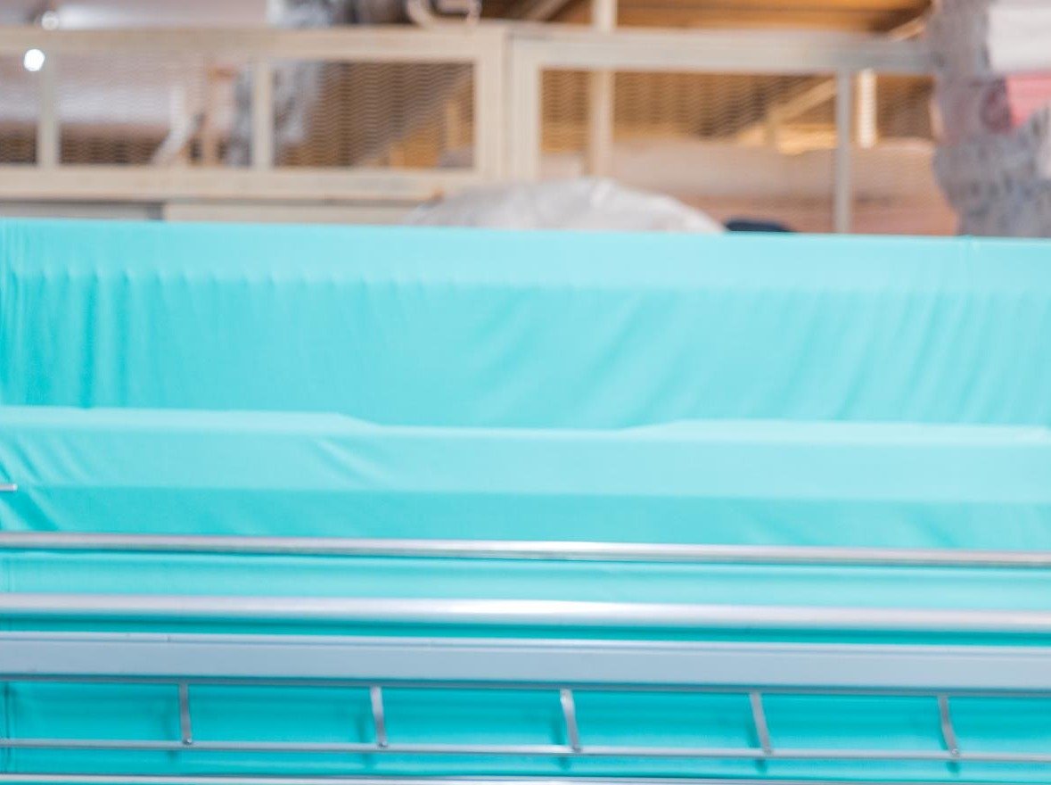 Automatic fabric spreading machine at VIVA 1960